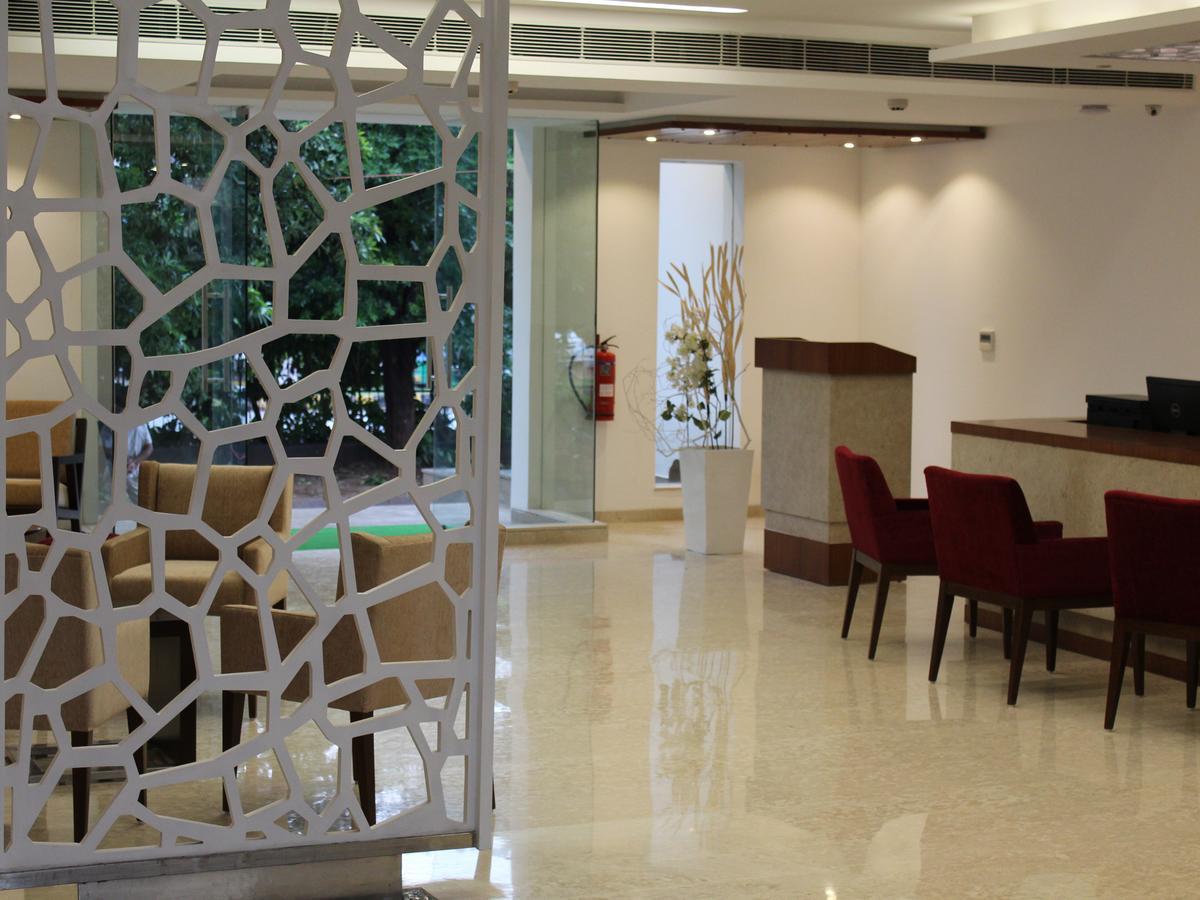 Keys Lite By Lemon Tree Hotels, Mayfield, Gurgaon Exteriör bild